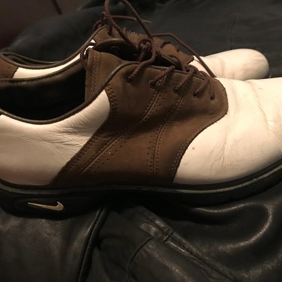 Nike Classic Golf Shoes White & Dark Khaki - Picture 2 of 7